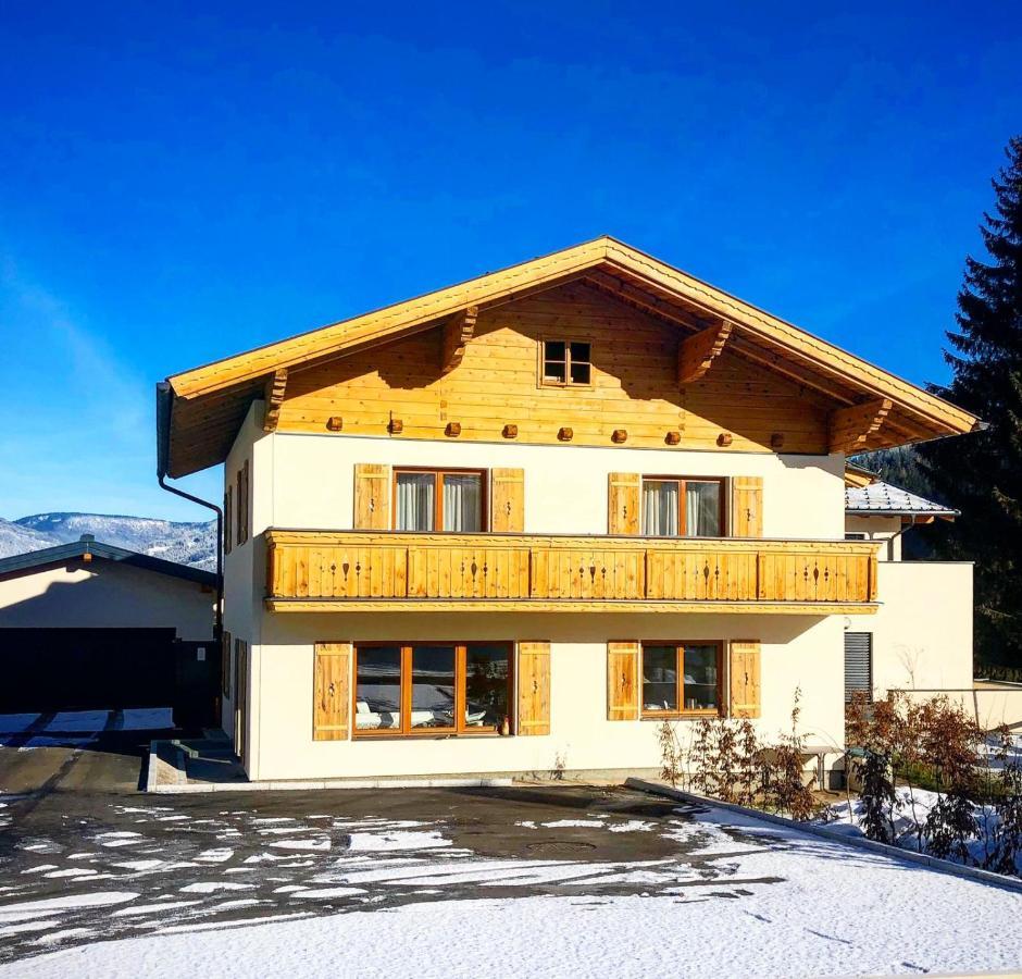 Herzerl-Chalet Appartements Flachau Extérieur photo