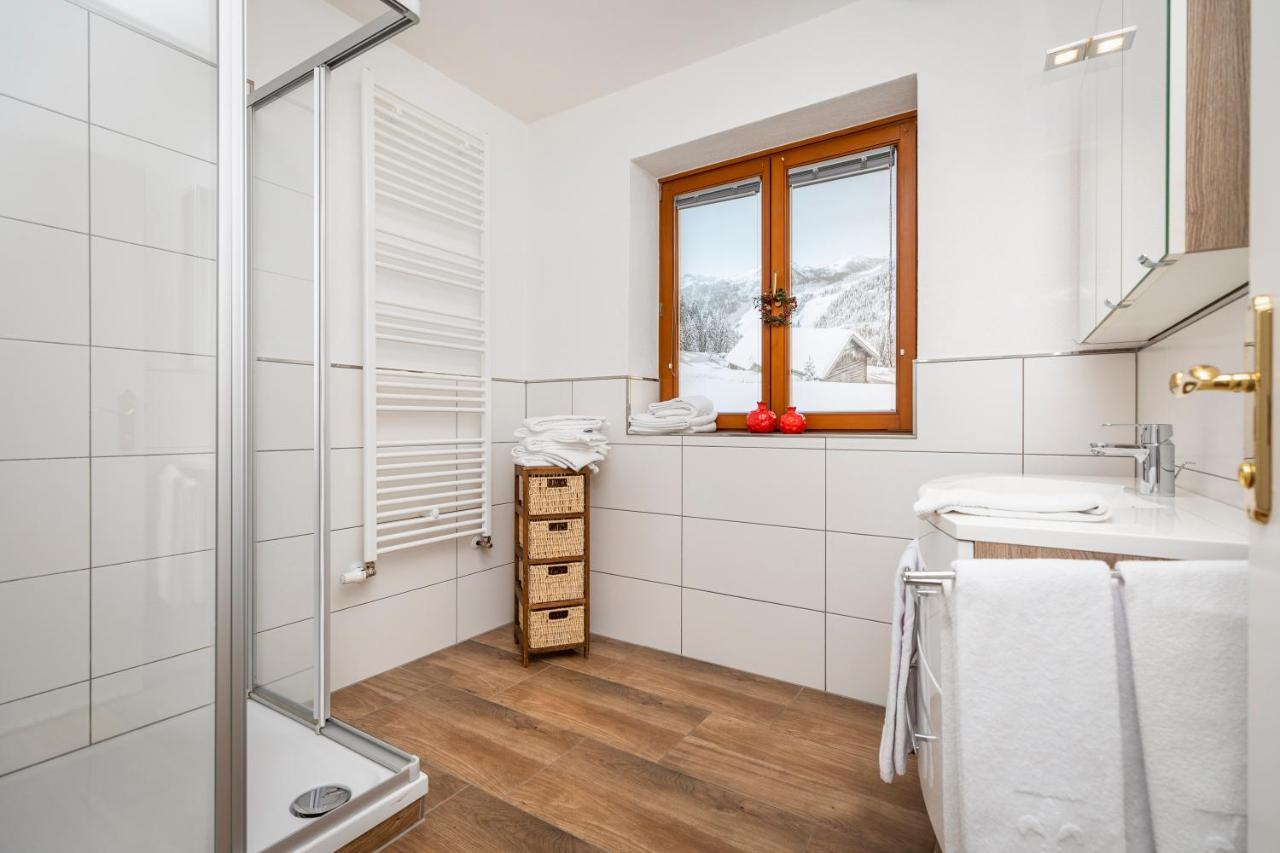 Herzerl-Chalet Appartements Flachau Extérieur photo